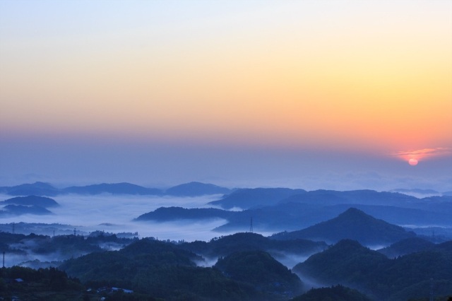 弥高山