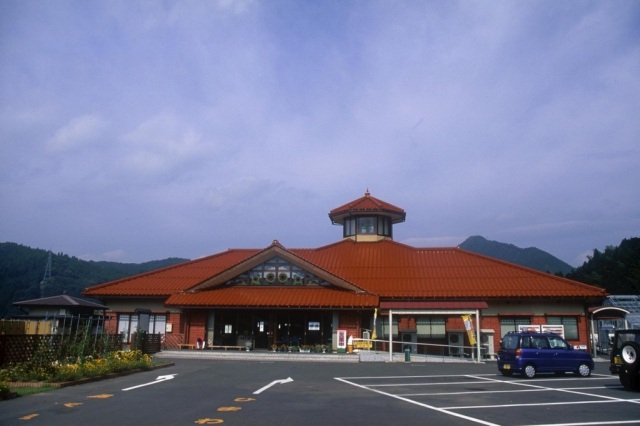 下湯原温泉ひまわり館