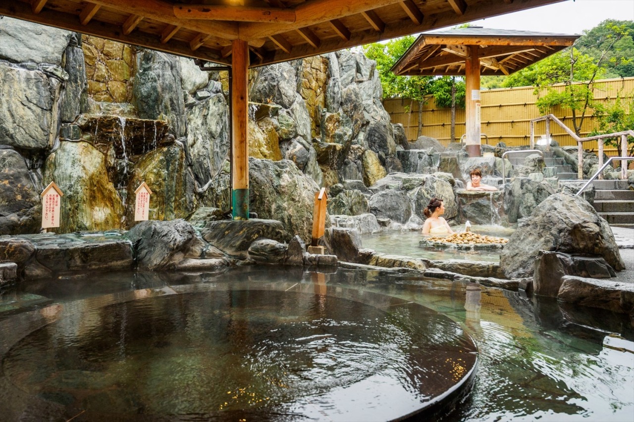 湯郷鷺温泉館