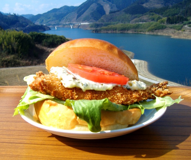 ひらめバーガー