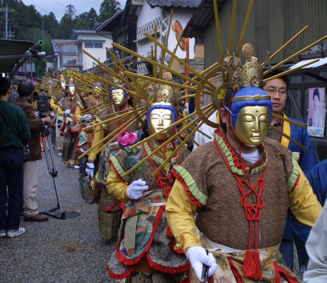 誕生寺会式法要