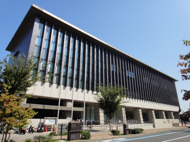 岡山県立図書館