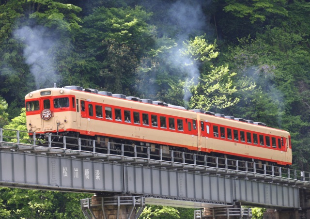 春のみまさかスローライフ列車　JR因美線（津山駅～那岐駅）
