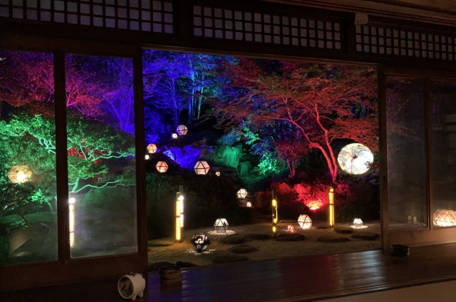 幻想あかり 斎館