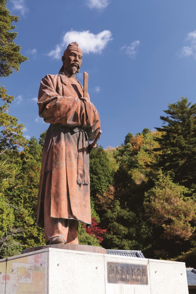 和気清麻呂像