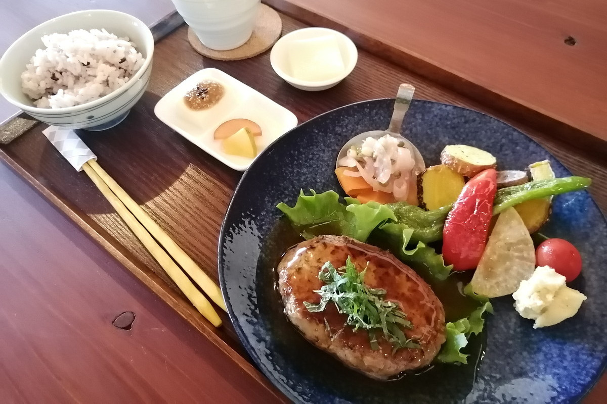 ※夏仕様です。季節によりあしらいがかわります。