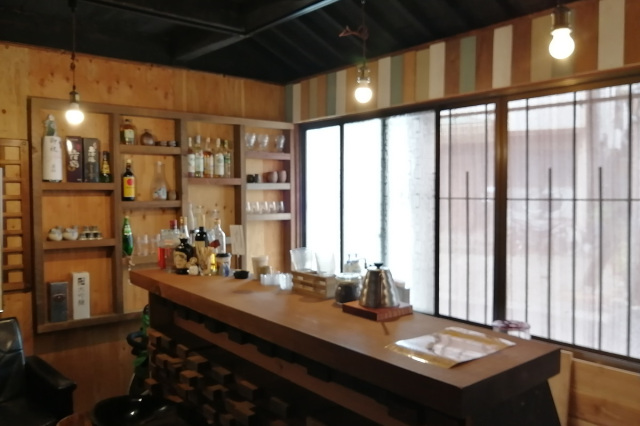 ウシマドゲストハウスねんどころ