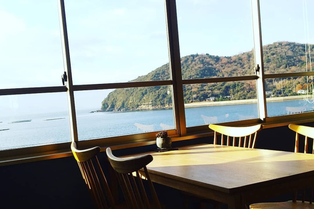 喫茶さざなみハウス