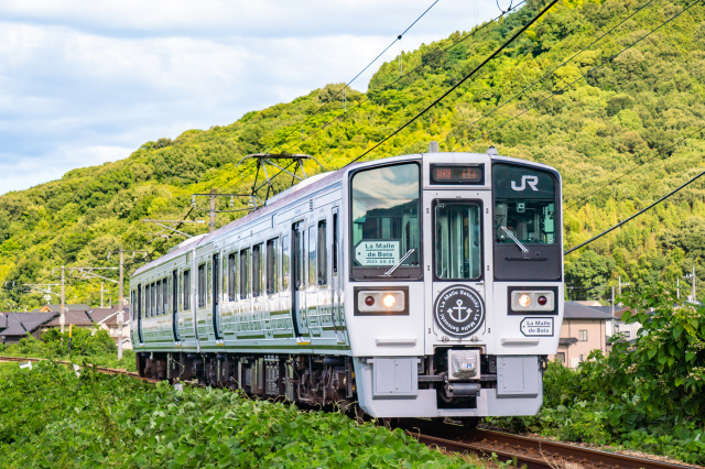 観光列車La Malle de Bois「ラ・マル せとうち」