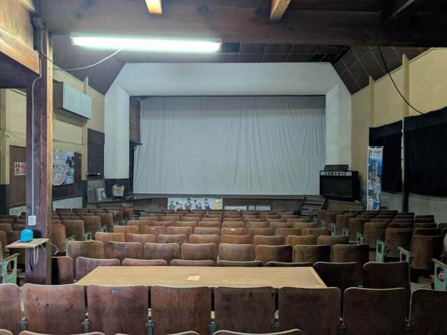 旧映画館「光劇場」