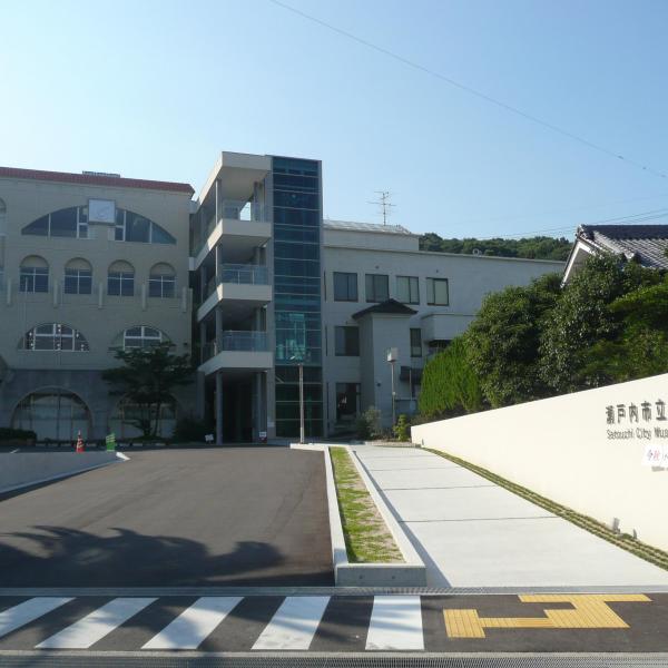 瀬戸内市立美術館