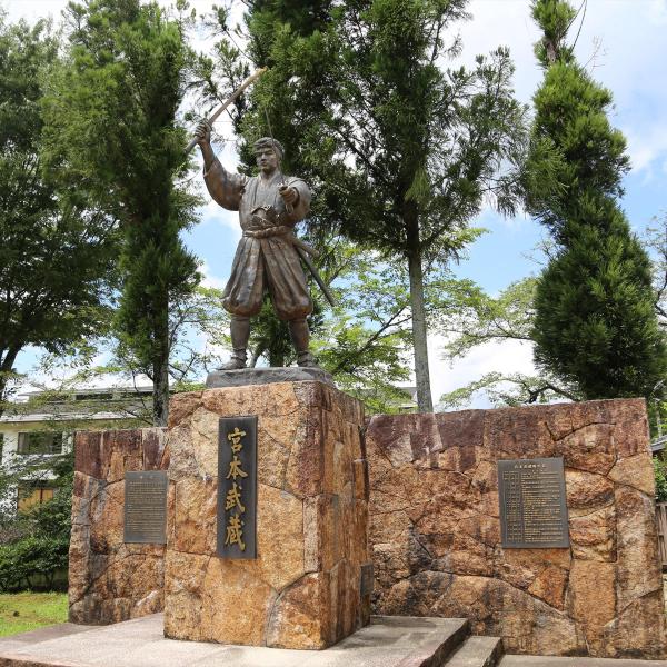 宮本武蔵象