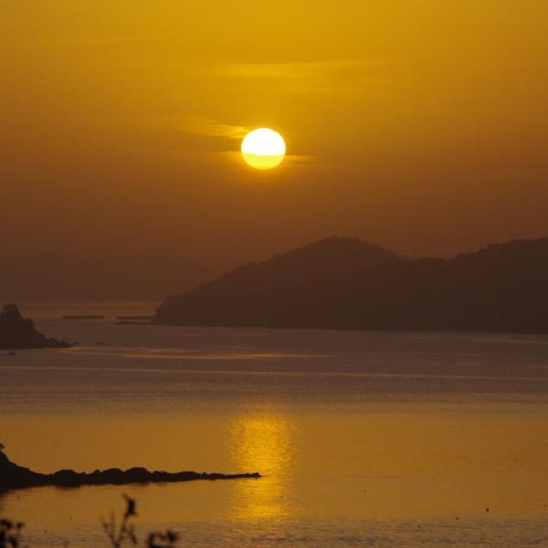 笠岡諸島の夕日（飛島）